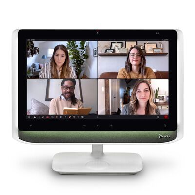 Studio-P21-Front-On-a-Call