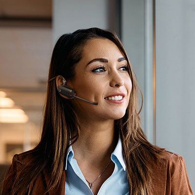 WH63E2-Office-Woman-Earhook